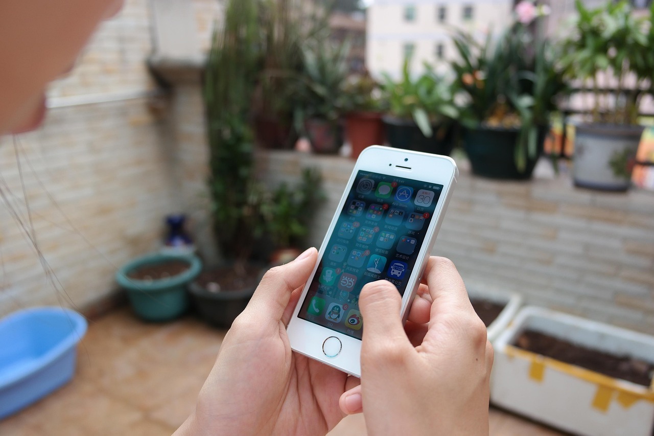 iPhoneUltra第三季度备货量仅50-100万部，是同期iPhone1