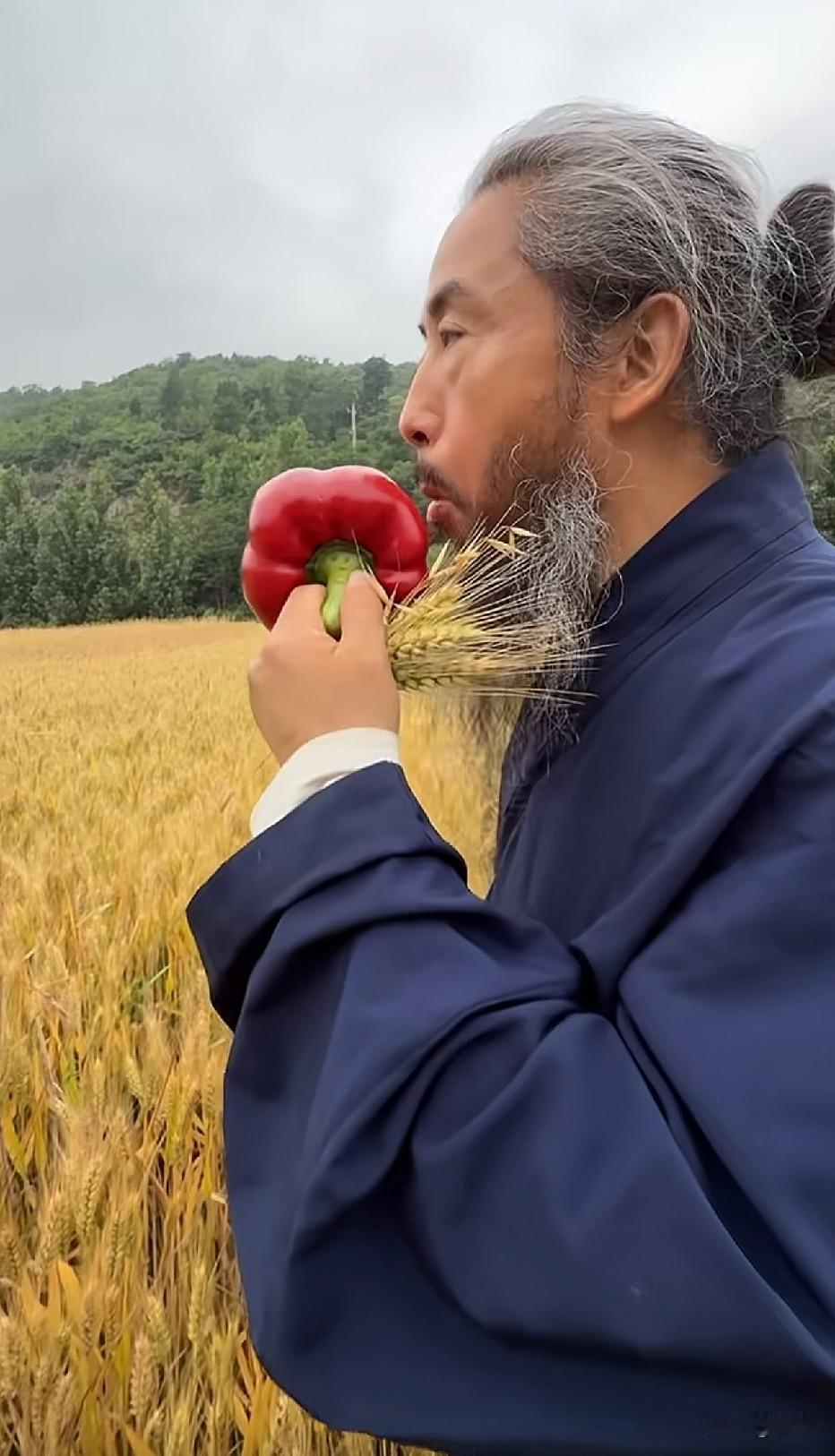 道长在哪发财？吃那么丰富