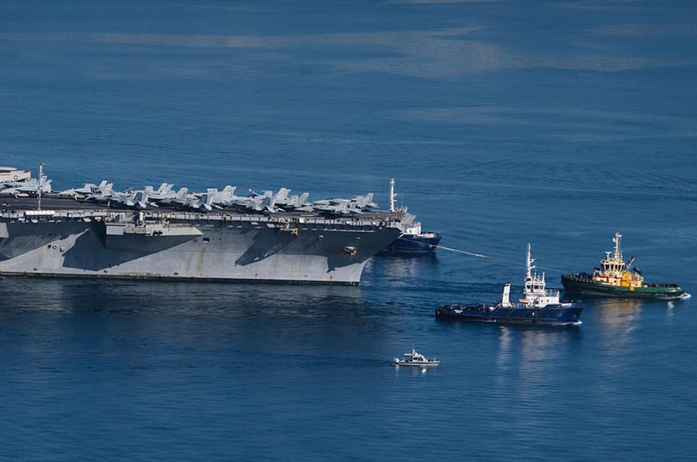 130亿的航母，被一台烘干机干趴了。3月12号，美国“福特”号航母发生火灾，