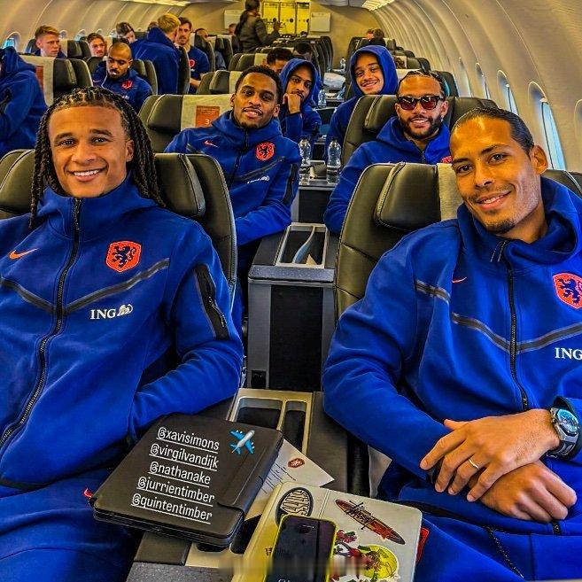 【荷兰帮】世预赛欧洲区G组，。橙衣军团拿着3分和13个净胜球的优势，进入最一轮比