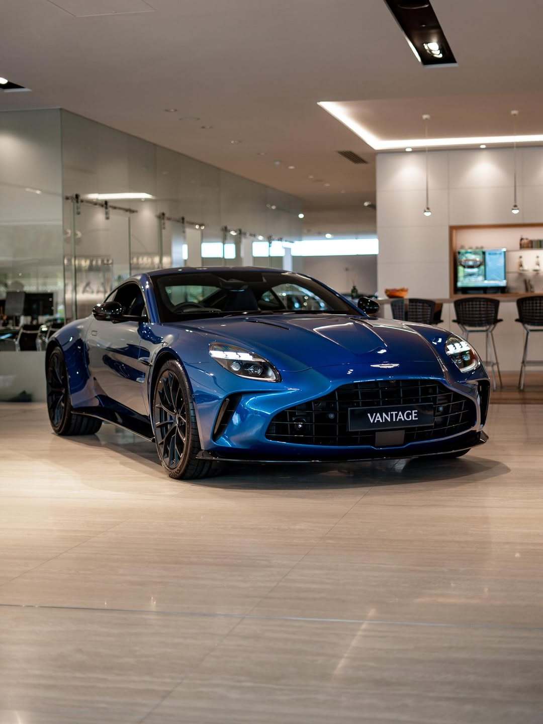 AstonMartinVantage​​​