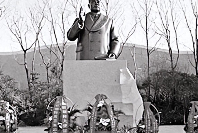 <em>中国人民志愿军</em>的贡献1957年，<em>中国人民志愿军</em>在朝鲜作战已经满七年。抗美援朝战