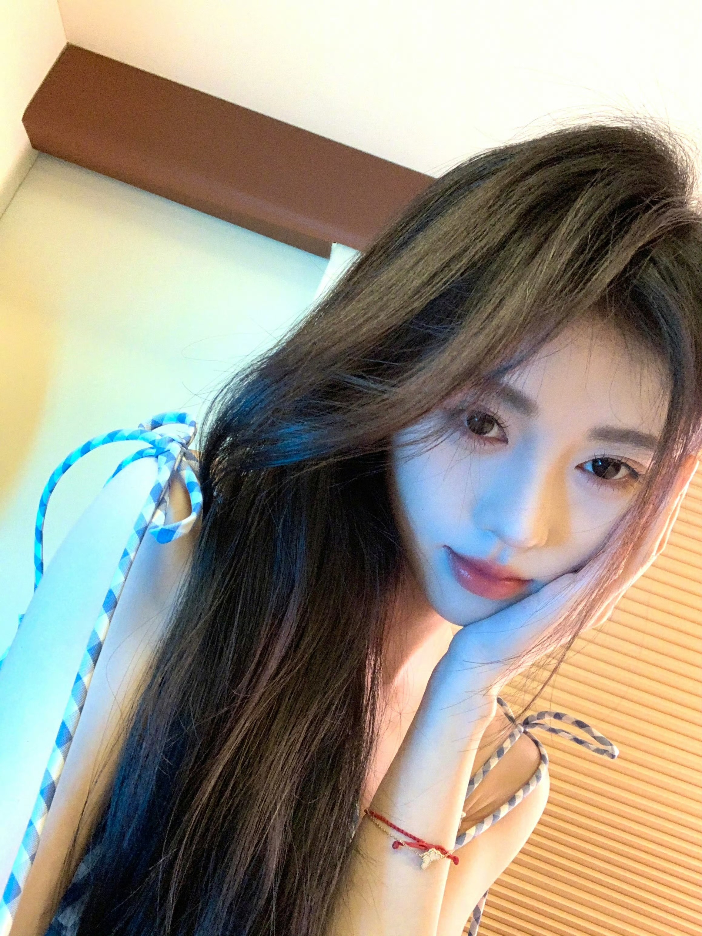 【鞠婧祎】她的美貌是路过的蚂蚁都要尖叫的程度·鞠婧祎超级夏晚紧锦鲤抄舞台​​