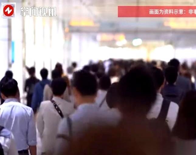 贵州天柱县的杨某甲在儿子两岁时跑路三十多年，儿子意外身亡后她却冒出来起诉分那11