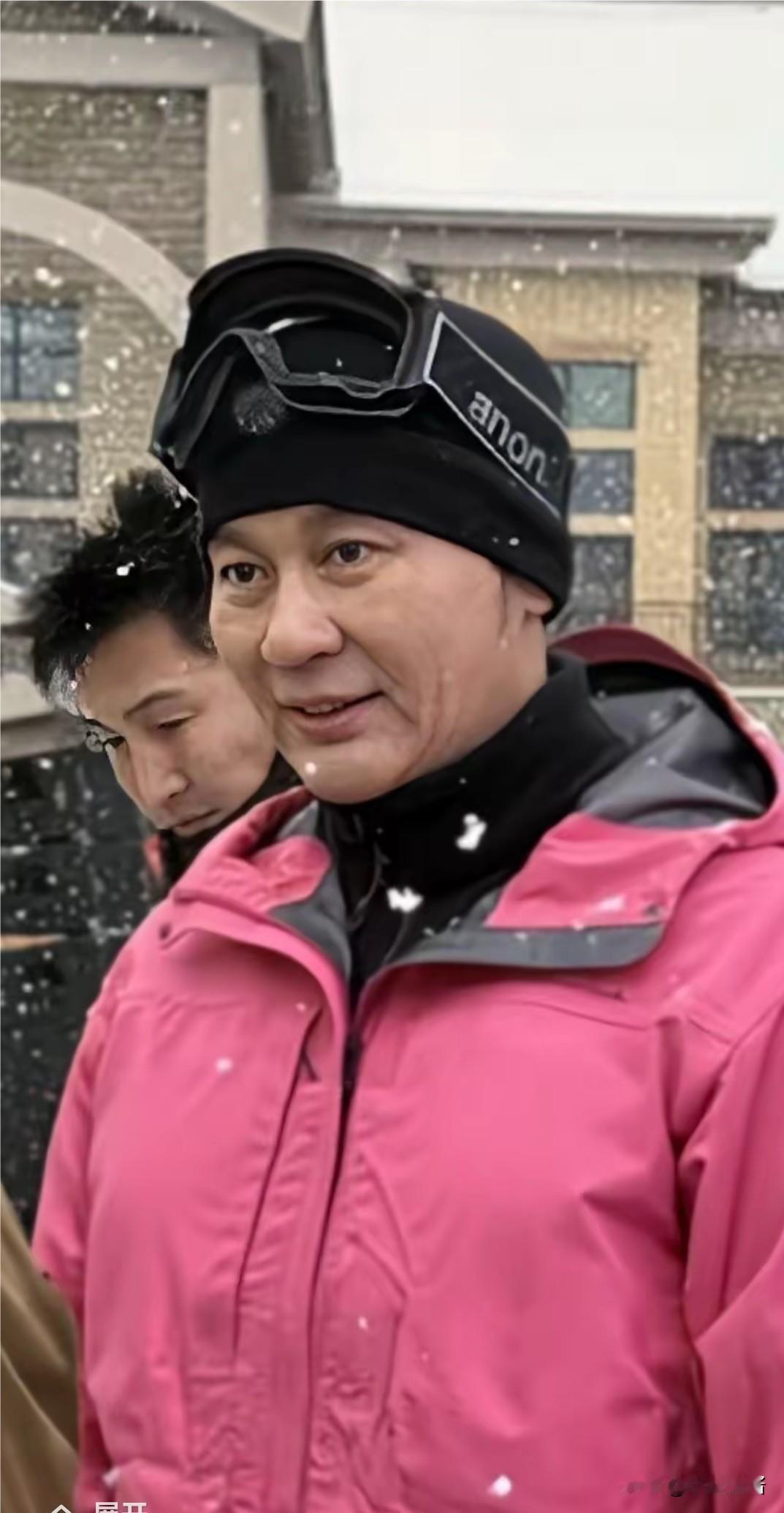 47岁的李晨给所有男人提了个醒钱再多有什么用？年纪大了，全身穿满名牌也抵不住