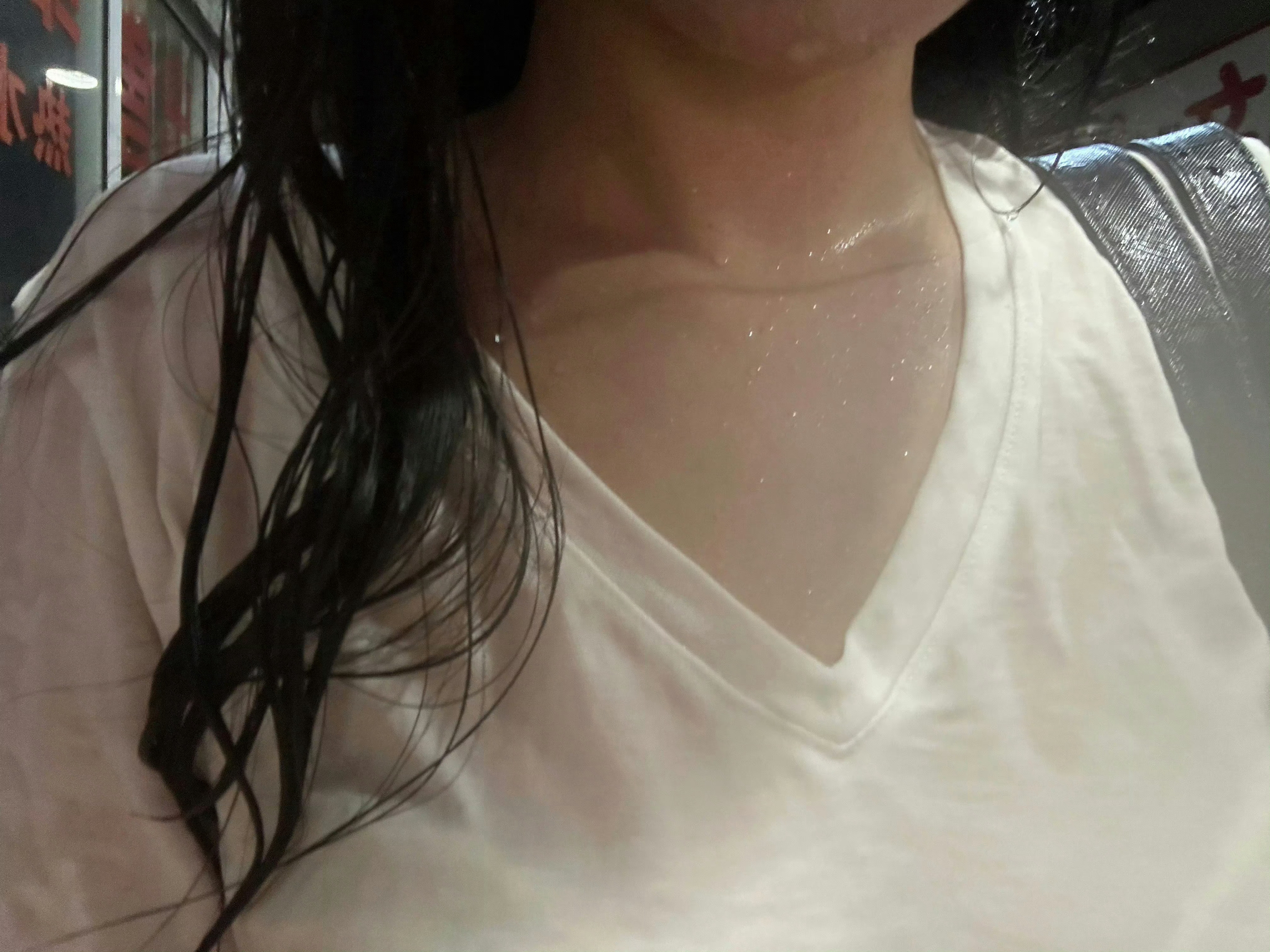 每次下班就下雨是吧就非让我湿身