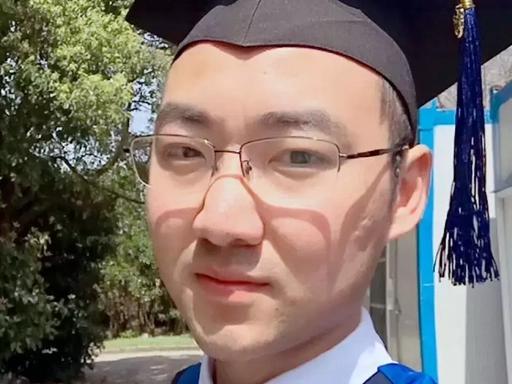 🐰上海29岁交大硕士突发白血病，他哭着求医生救他，谁知，父母的做法，竟