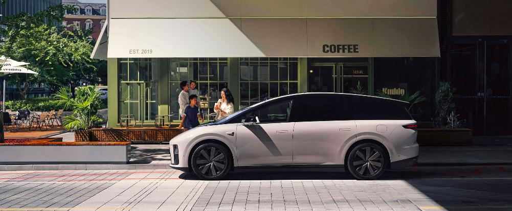 从昨天新闻爆出的理想内部讲话称公司战略转向至具身智能，到今天传出关闭1...