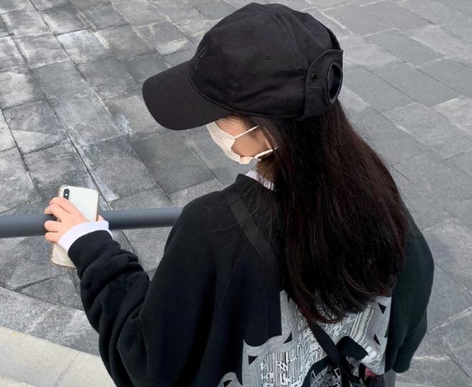 有鱼没鱼撒一网？河北保定，女子回家路上遭到60岁大爷言语骚扰，女子也没惯着，打电