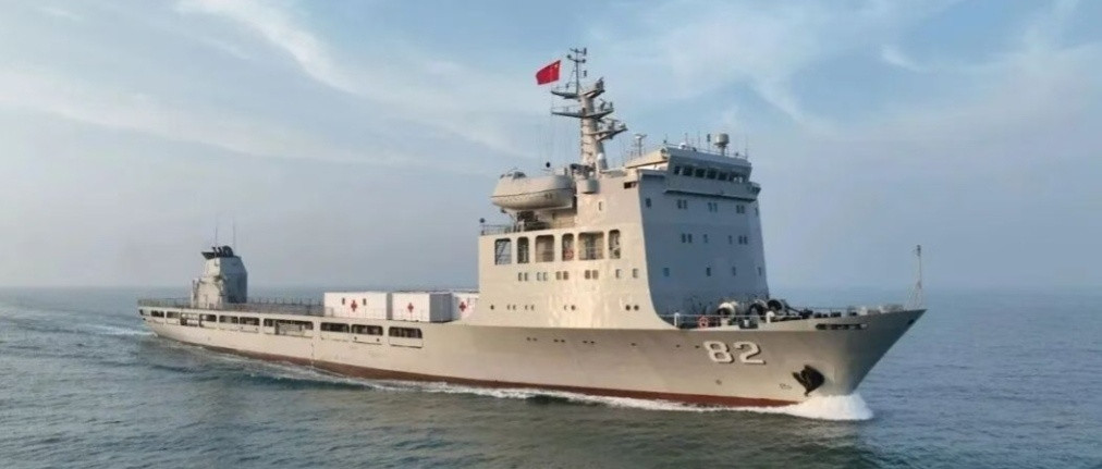 82邓世昌舰