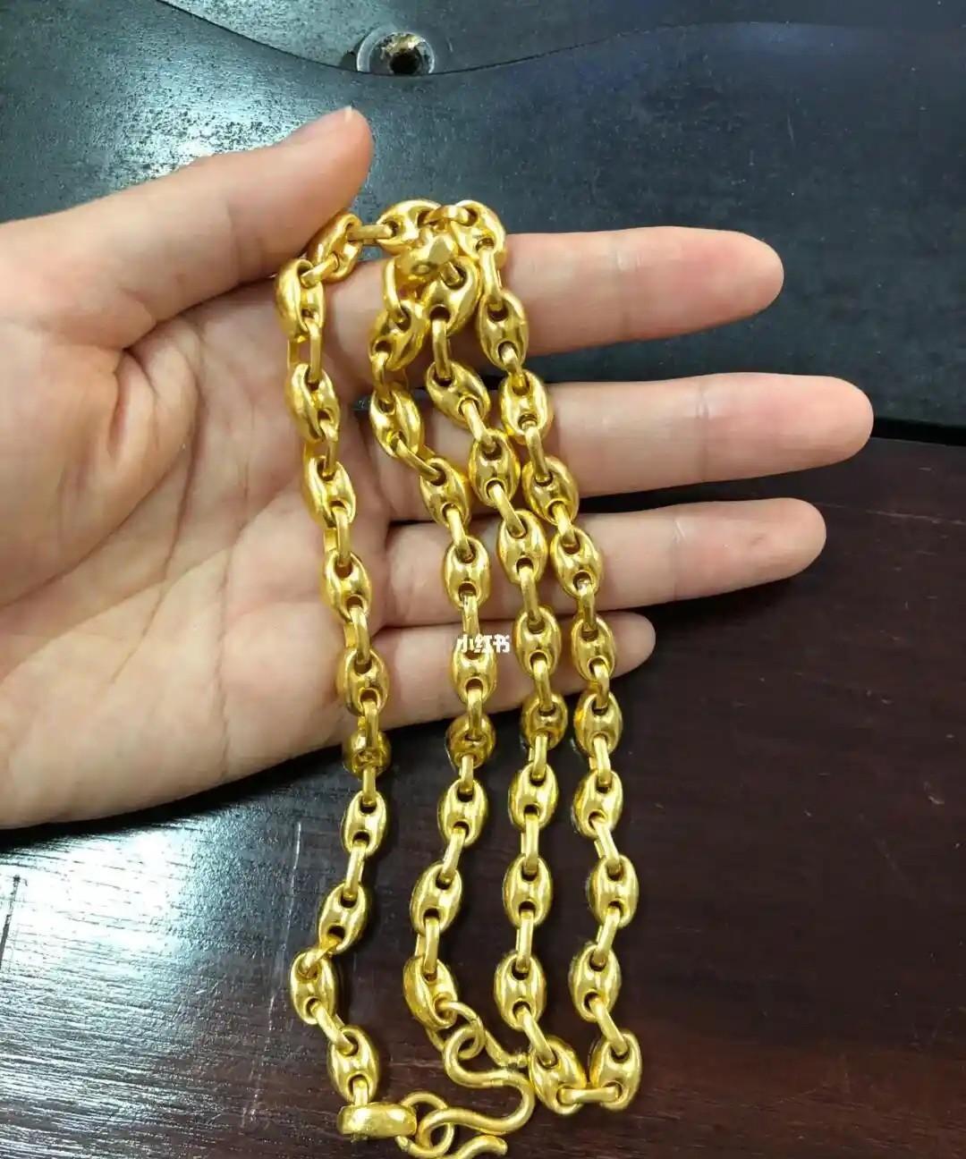 山西忻州，一对夫妻受同事邀请，与同事以及同事姑嫂一家一起吃饭，过程中，不慎将重7