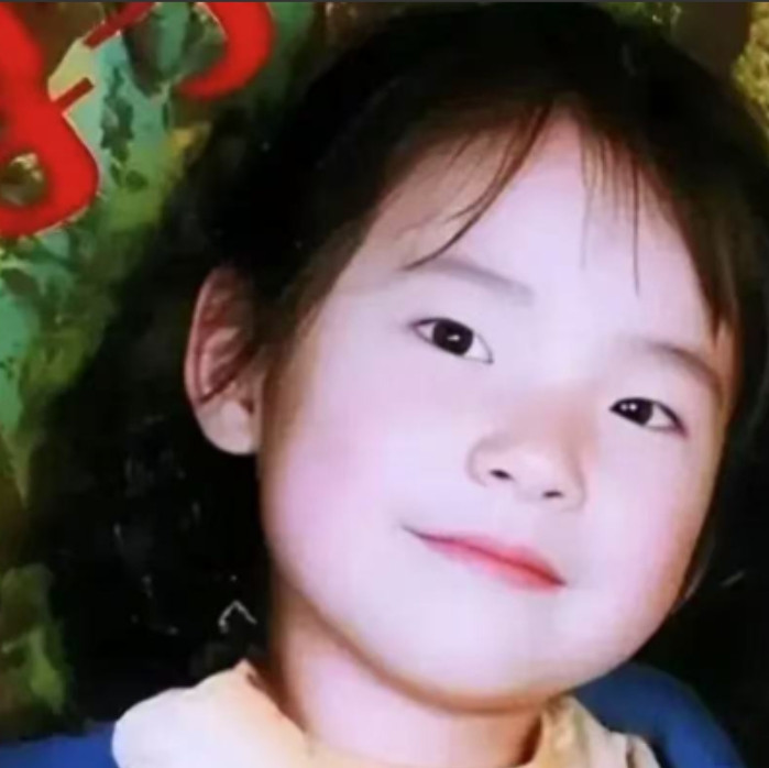 2005年，西安一名6岁女童不幸被拐卖，整整9年她隐忍不发，每天背自己的家庭地址
