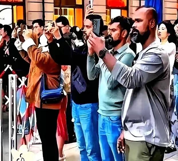 广州导游的吐槽太真实了！不少印度游客一到中国就自带“上等人”滤镜，指挥司机、吐槽