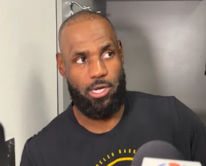 NBA常规赛湖人客场对阵独行侠的比赛已经结束。全场战罢，湖人以128-134不敌