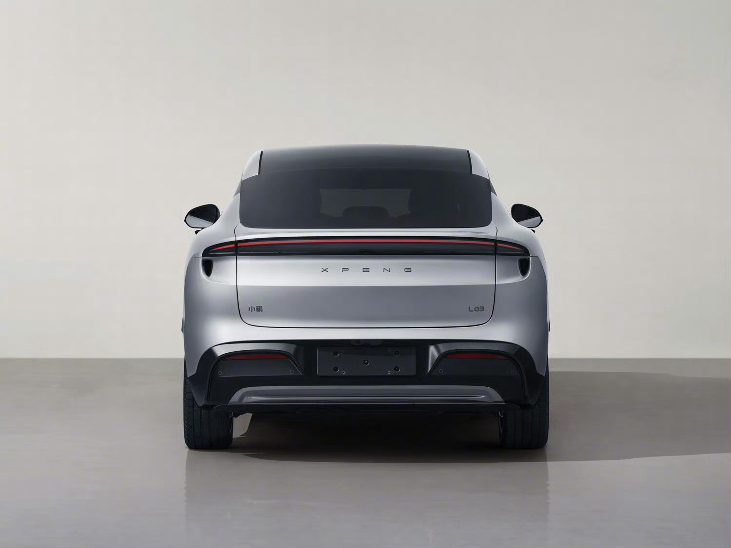 小鹏Mona的SUV上工信部了，定名L03。车身尺寸是4650or4672/