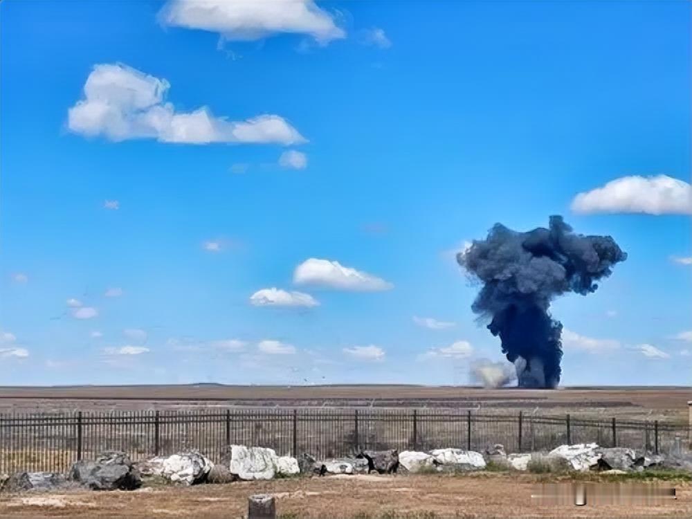 5月18日早上的，最新消息，速报：美国爱达荷州空军基地发生空中撞机4名机组人员
