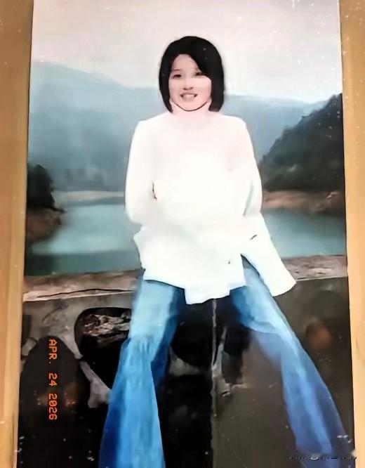 2004年，福建一名女大学生蔡伟娟神秘失踪，她的富豪父亲为找到女儿，不惜关掉生意