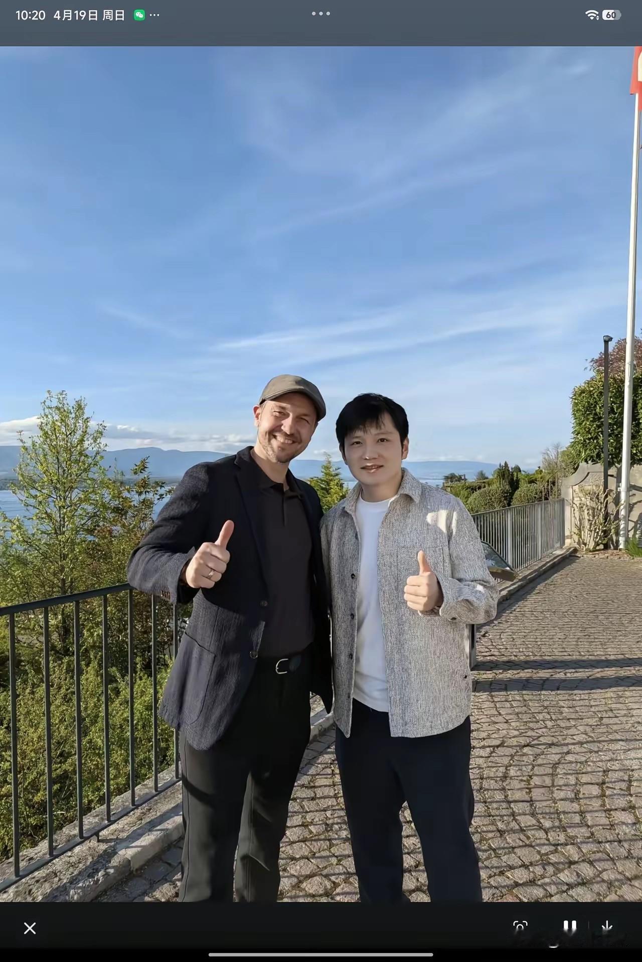 过分！樊振东和波尔发了合影，就被饭圈攻击了！理由还是东哥没回来打世乒赛团体赛