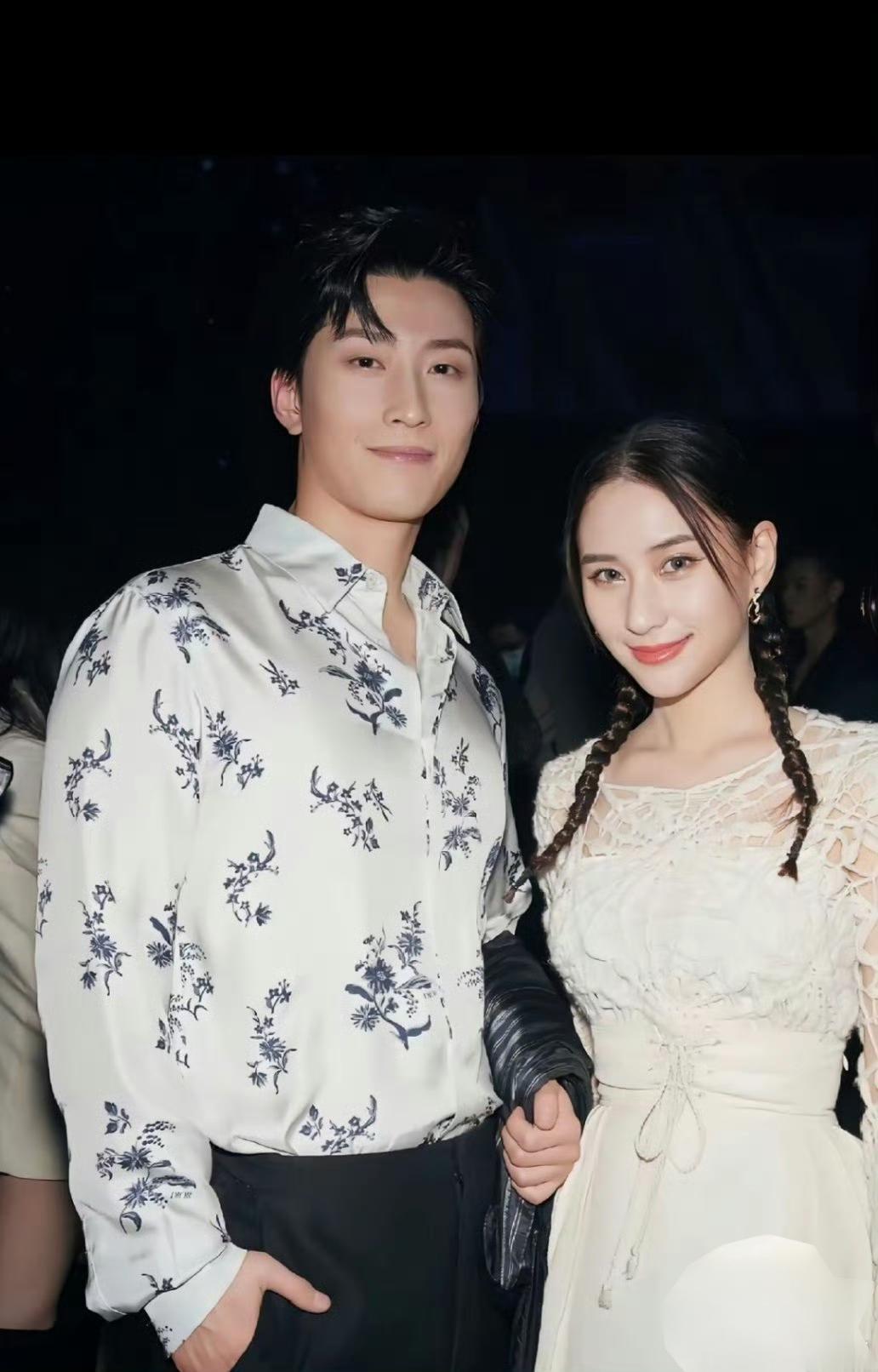窦骁真是成为圈内人的笑话了连向太都忍不住出来嘲讽花光积蓄办婚礼，什么也没捞到