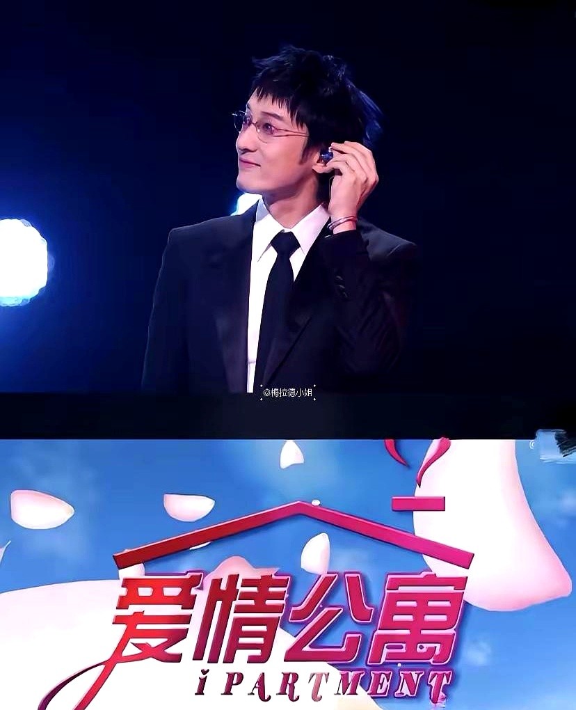 综艺镜头扫过，王传君自己提起了爱情公寓。当年为了撕掉关谷神奇的标签，他推掉电影版，在镜头前摆手摇头，