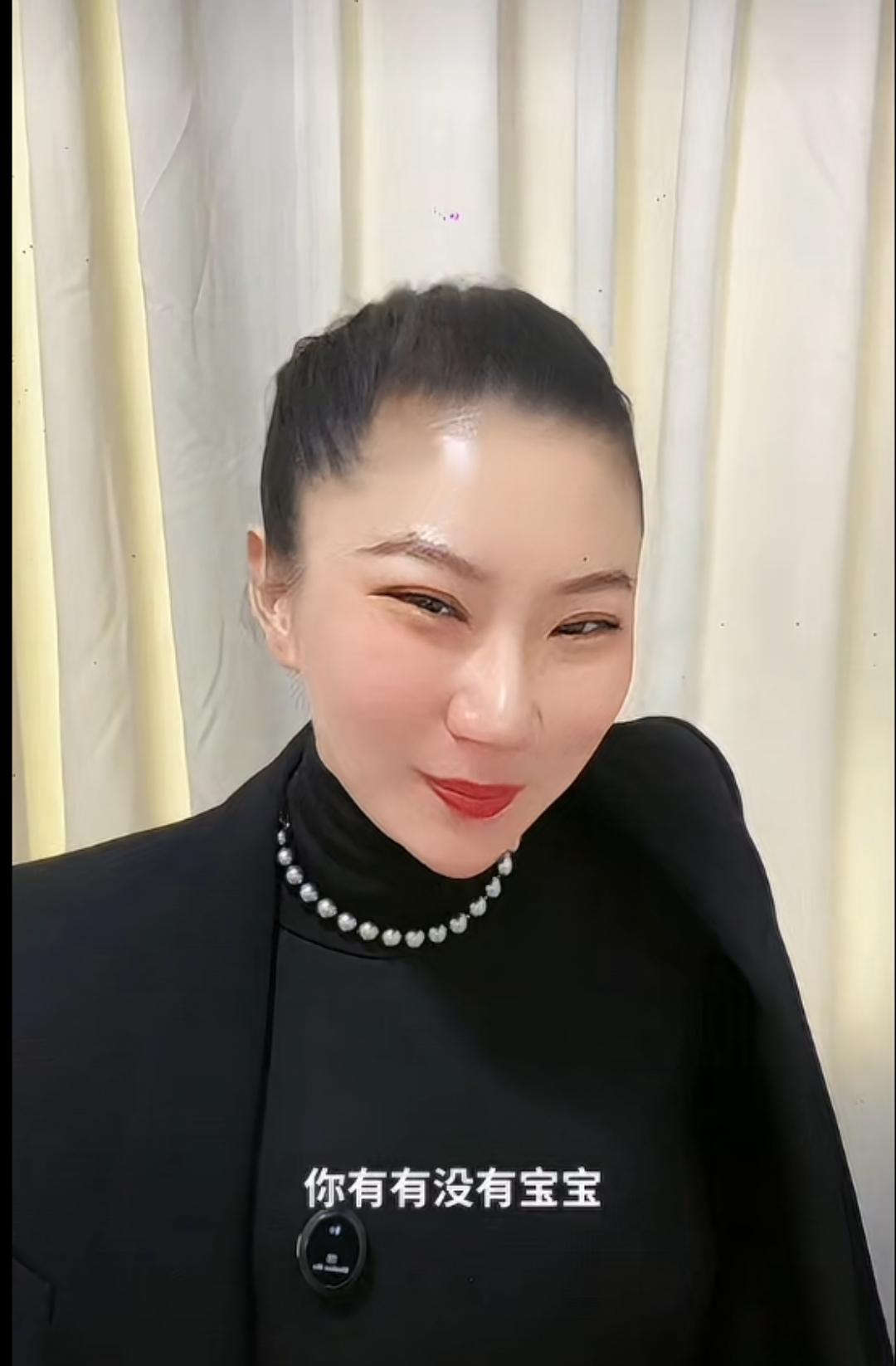 谢贤前女友说自己在最好的年华没有生孩子Coco被问有没有孩子，她回答说，她想