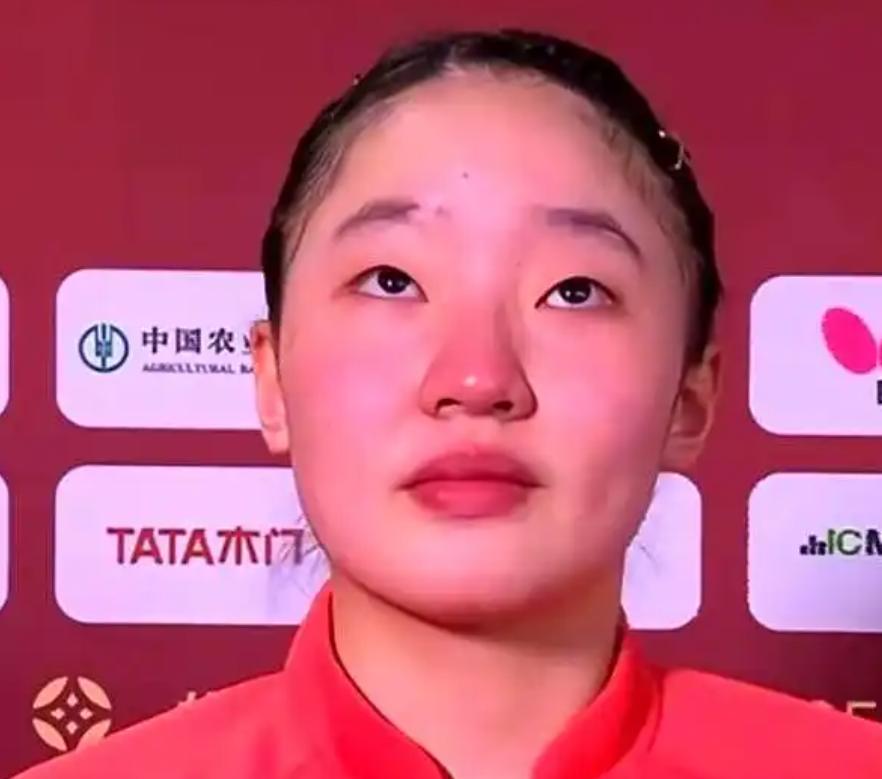 张本美和不用哭，她已经受到邓亚萍的肯定了。邓亚萍说，国乒要重点研究张本美和，