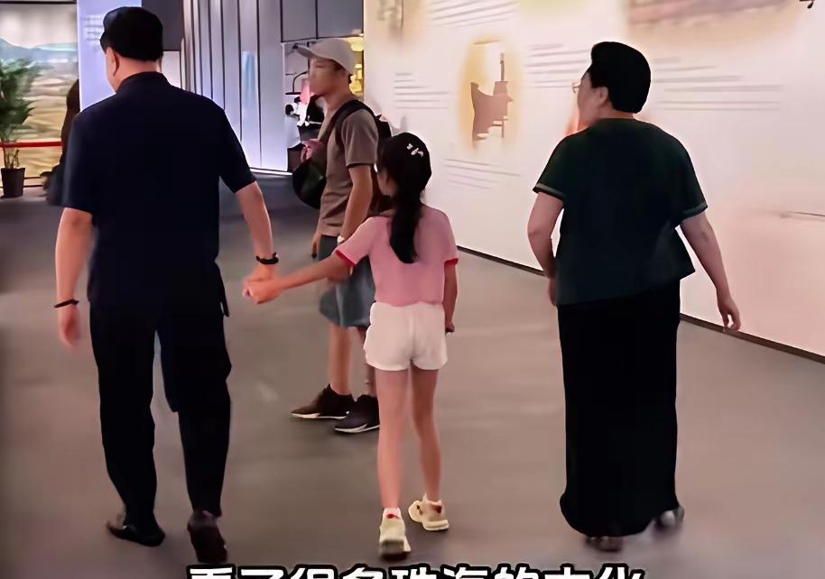 凌晨刷到伊能静这篇长文，看哭了。九年婚姻，她一句“我累了”，公公一句“你已