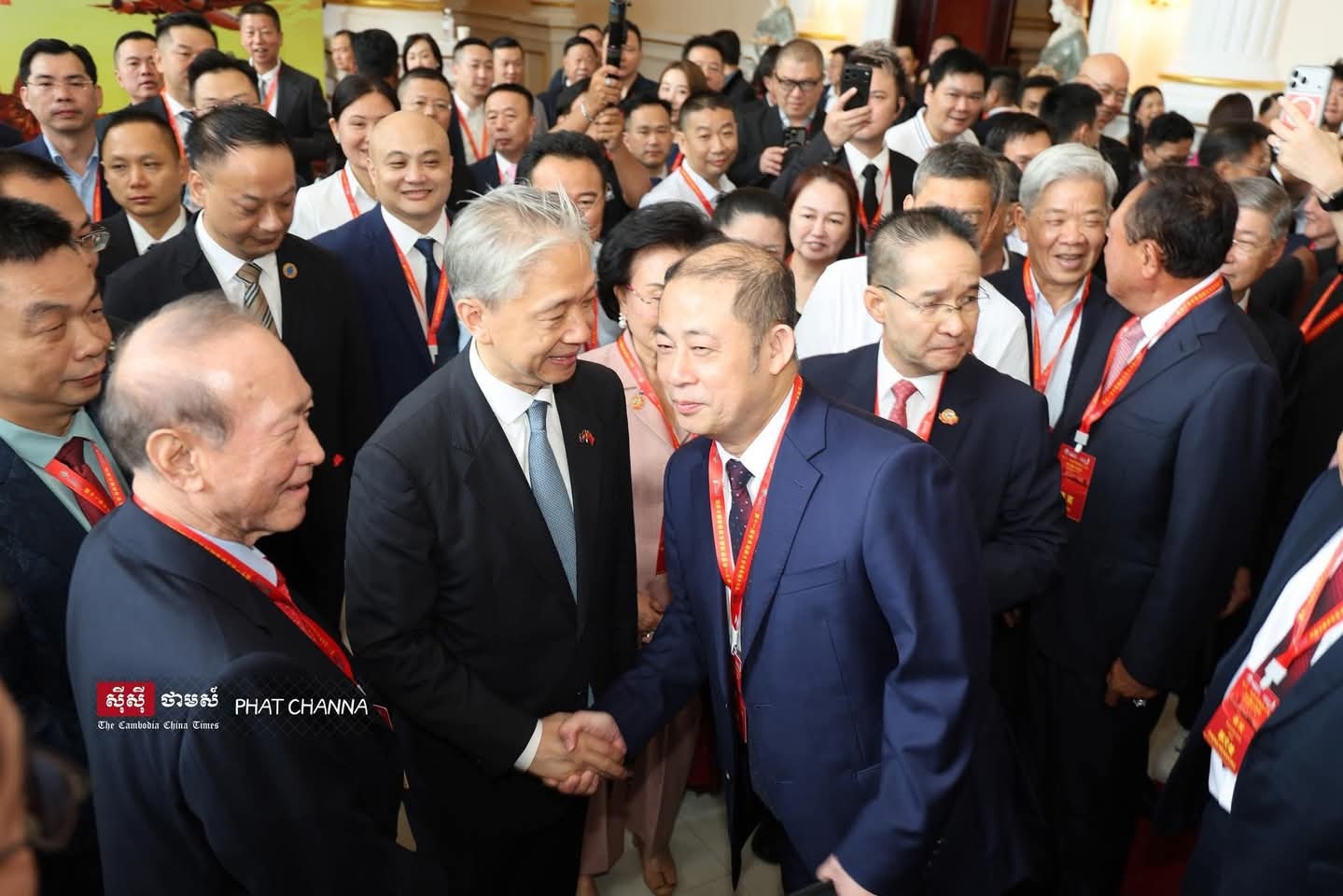 下次不许这个角度这么拍了哦🤫