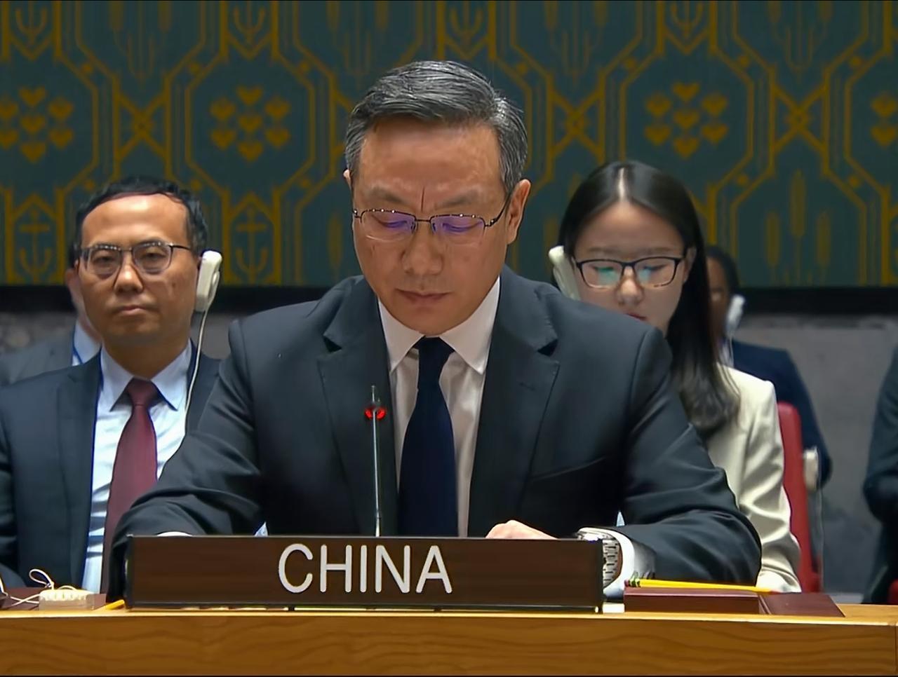 实在不想动武！美国扣押中国油轮后，中国在联合国发动强烈反击近期一艘来自中国香港