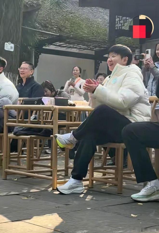 梁靖崑喊孙颖莎的称呼直接甜到齁！不叫大名，不喊“妹妹”，居然是超宠的“莎宝”！?