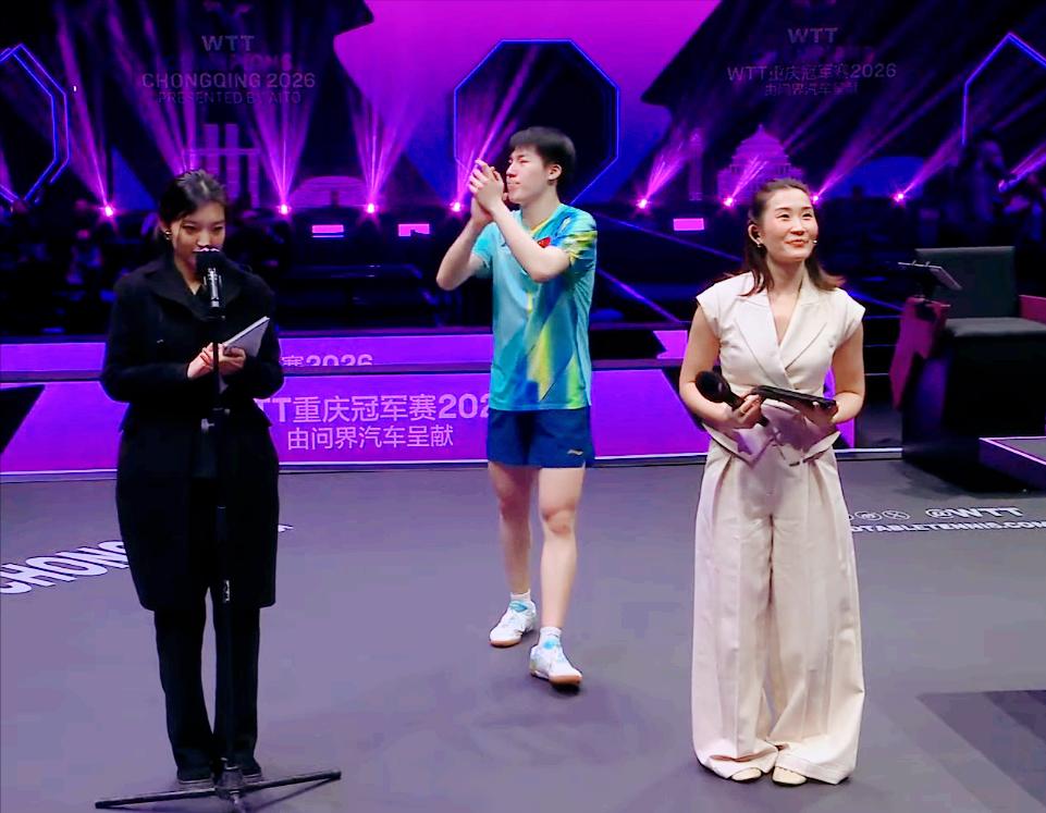 温瑞博战胜张本智和的发言，比他比赛还要精彩！关键是采访完的表现，值得国乒学习。