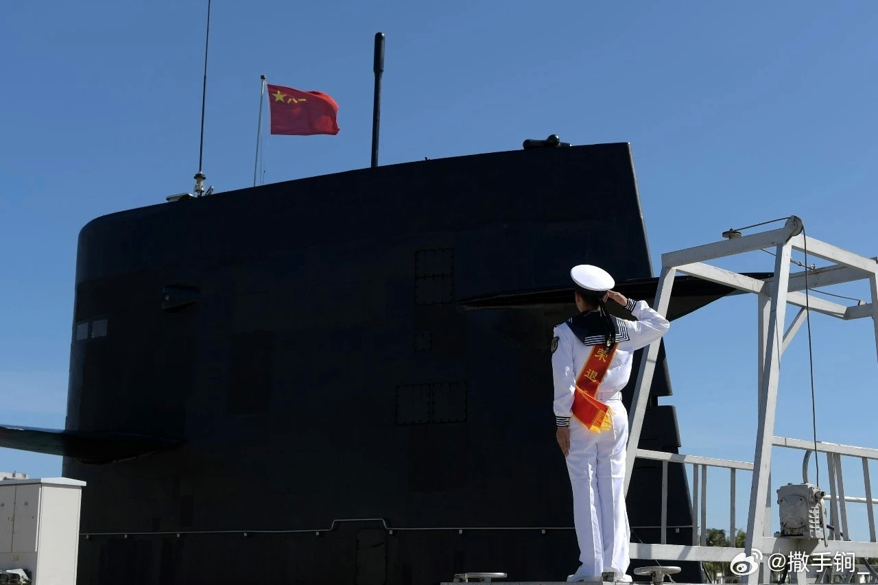 海军各部队老兵光荣退伍