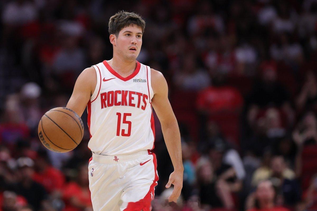 KellyIko：“自从杜兰特到来，谢泼德的态度和表现发生了彻底的改变。在今晚