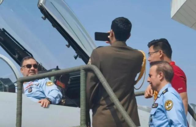 刚刚被确认阵亡，被以色列，美军“斩首”的伊朗国防部长，伊朗国防部长阿齐兹·纳西尔