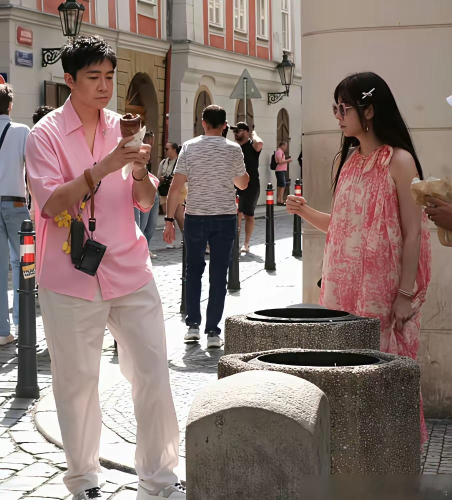 你以为王晓晨在拒绝俞灏明的爱？错了，她是在拒绝成为他伤疤的勋章。那场大火烧掉的，