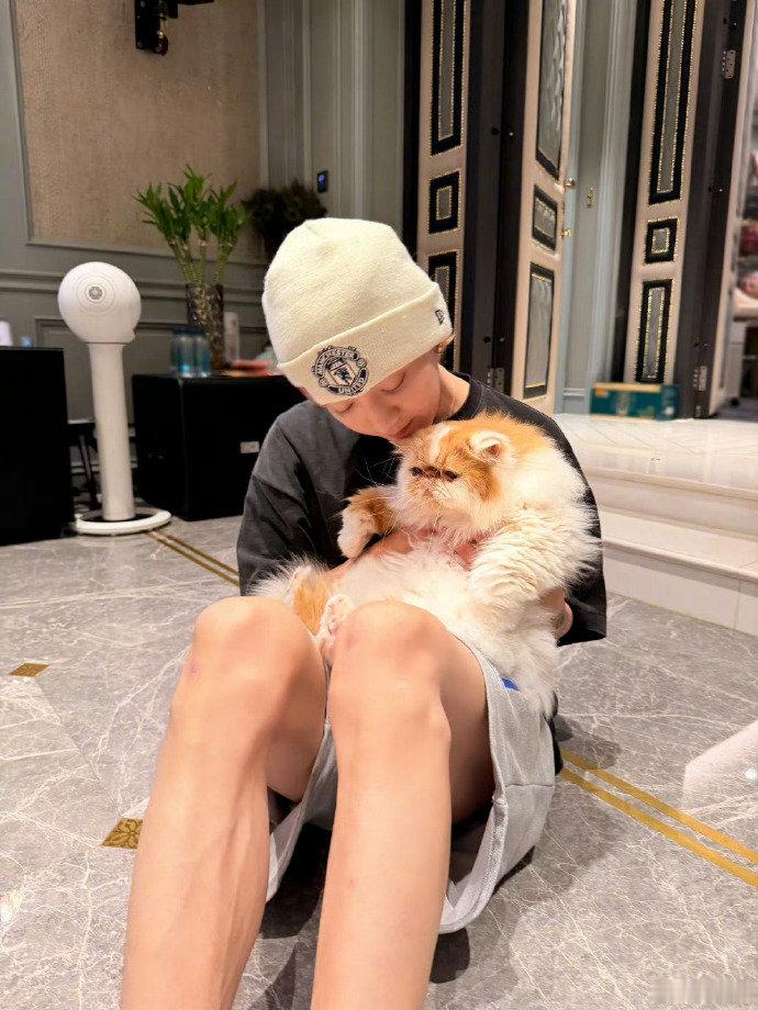 哈哈哈哈馒头不能再吃了，咱就是说圆滚滚的超级可爱啊！