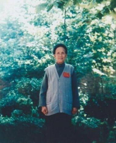 女匪首程莲珍逃亡后嫁做人妇，却终被捕，毛主席为何提出还是放她一马吧？1949年