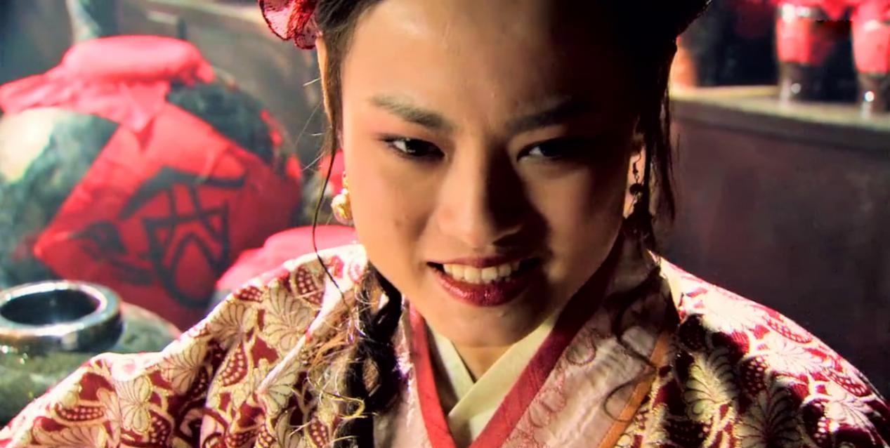 在《水浒传》中，武松去快活林醉打蒋门神时，有一个有关蒋门神小妾的细节，揭开了快活