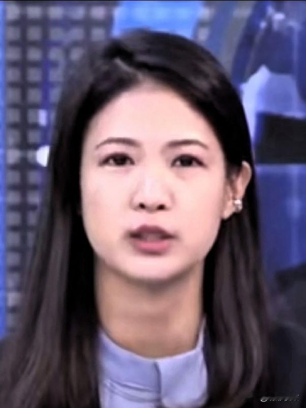 赵少康终于还是坦白交代了，请上这位台独美女大放厥词，她一口一个赵大哥，喊的那叫一
