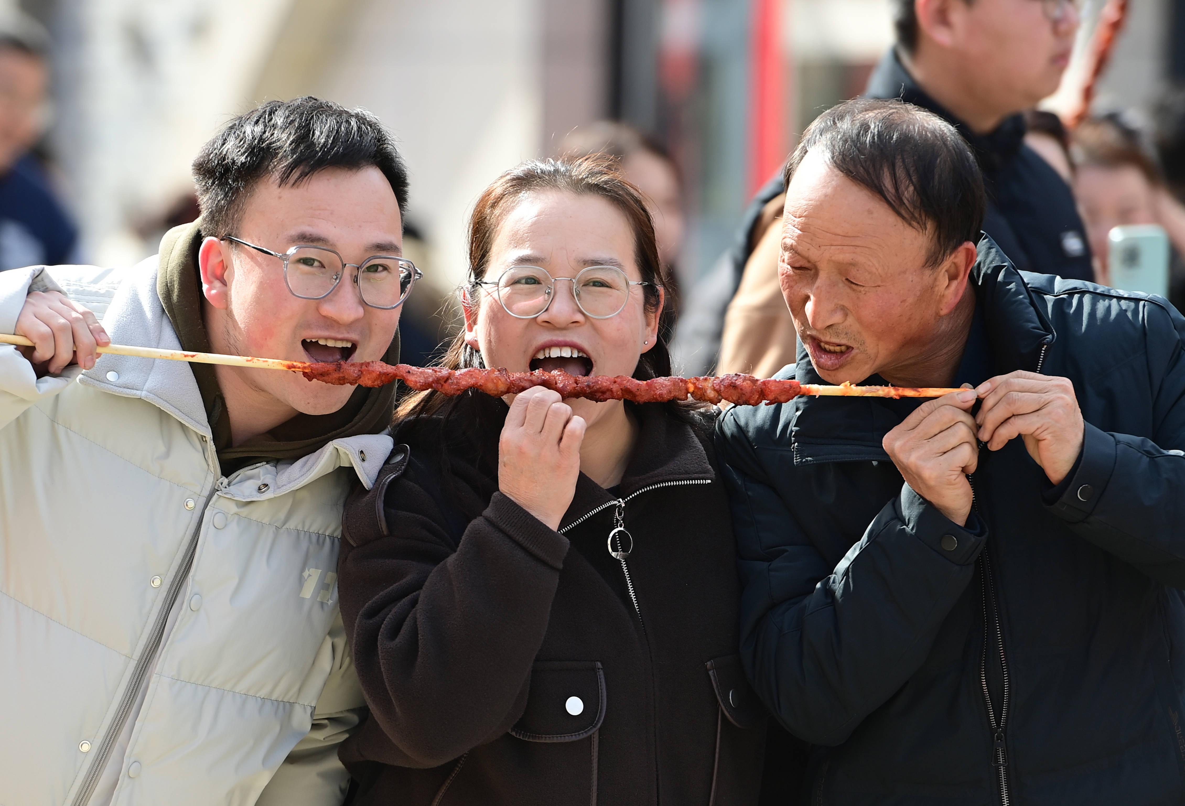 委员：建议新增重阳节为法定假日
