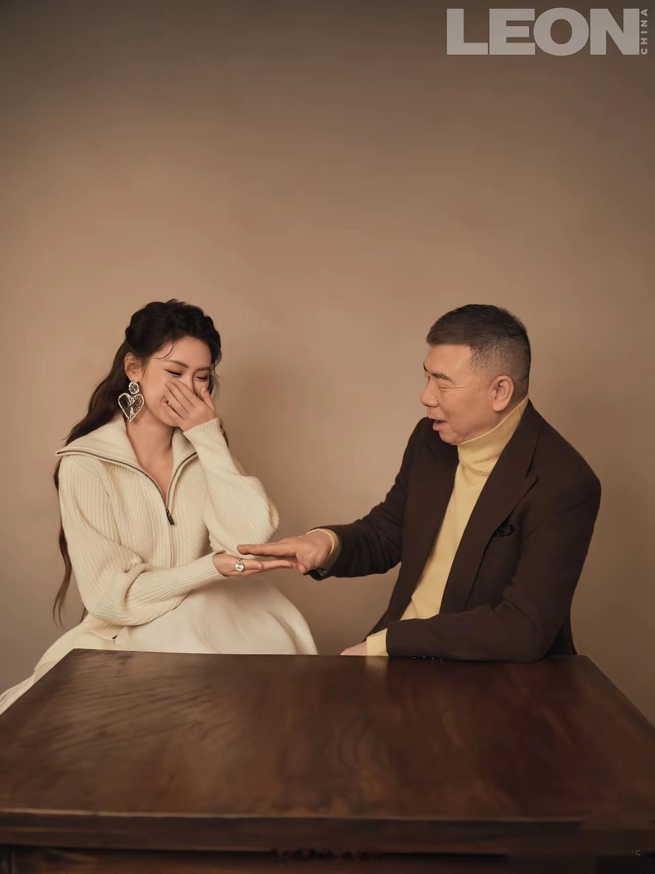 王诗龄虽然变安静了，但是徐朵这边又开始频繁进入大家的视线。懂得都懂，这次冯小刚夫