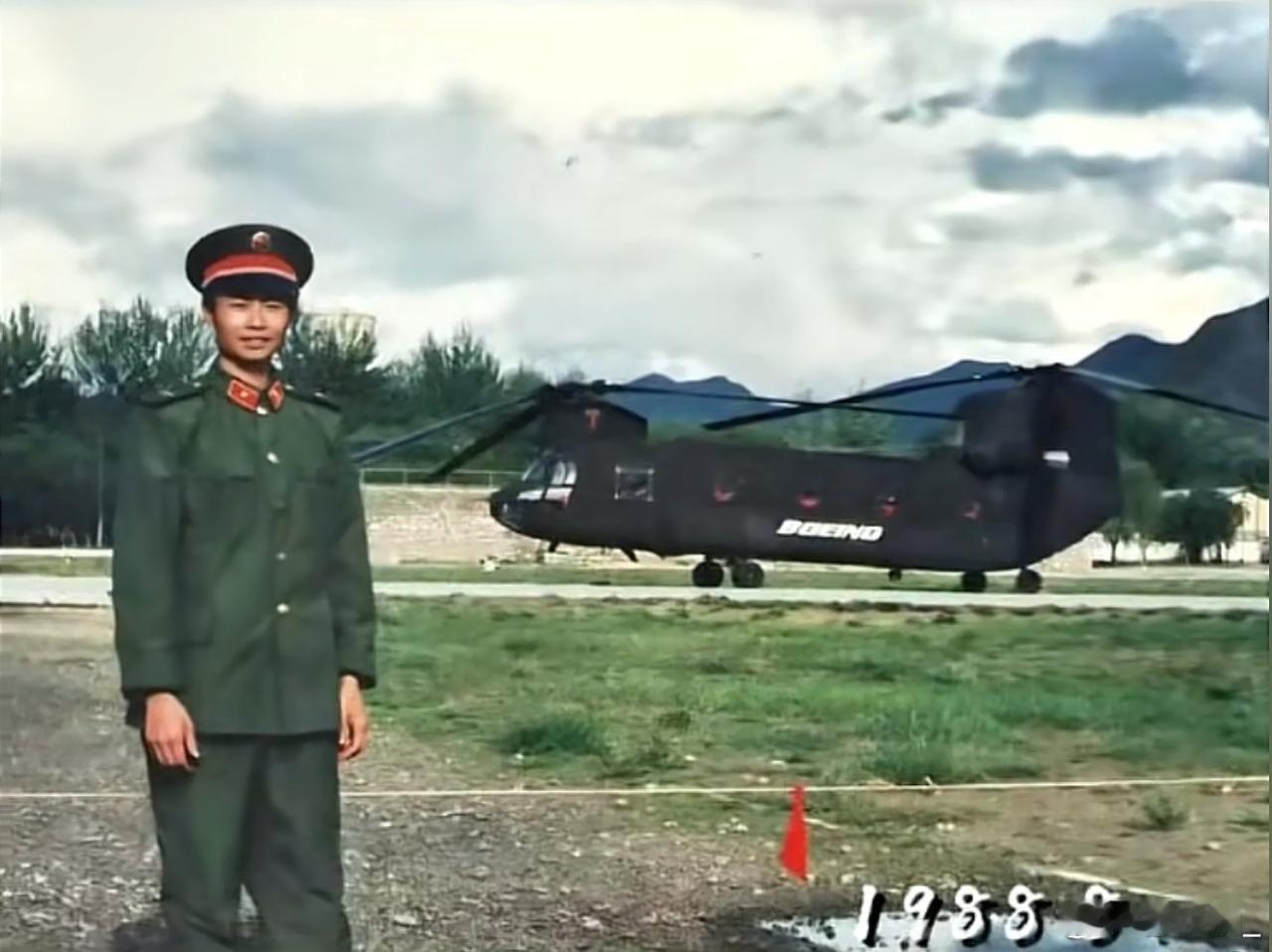 1988年美国波音公司来华推销支奴干重型直升机，在西藏进行演示（图1）中美蜜月