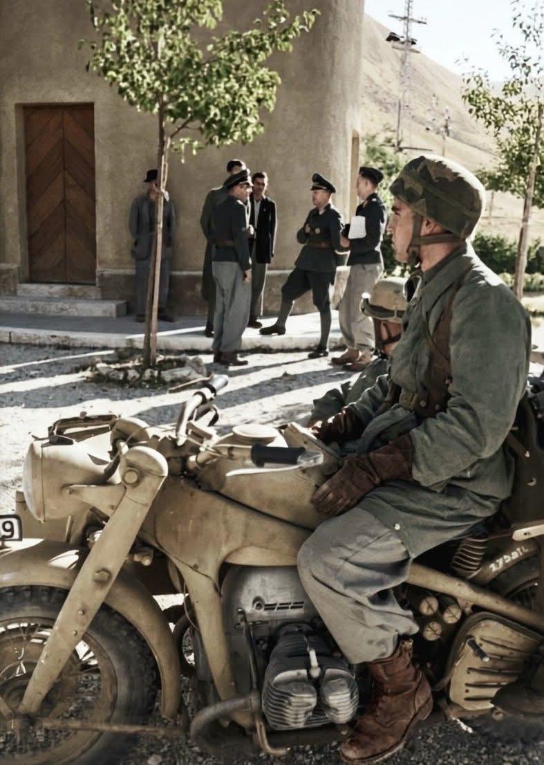 1943年9月，意大利国王逮捕墨索里尼倒戈盟军后，德军迅速控制了意大利北部并将墨