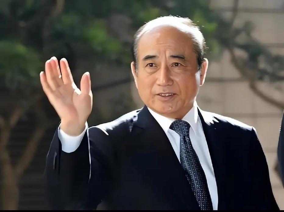 中央可以走出大方的一步，公开邀请王金平及其他台湾和统人士访陆，共商统一台湾“金平