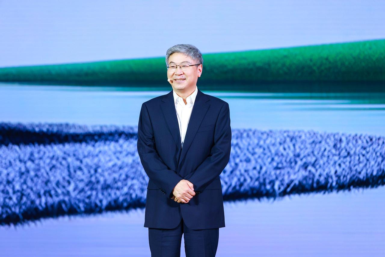 奇瑞汽车搞了这么年，终于实现上市了。尹同跃的心愿达成，变身真正的百亿富豪。目前奇
