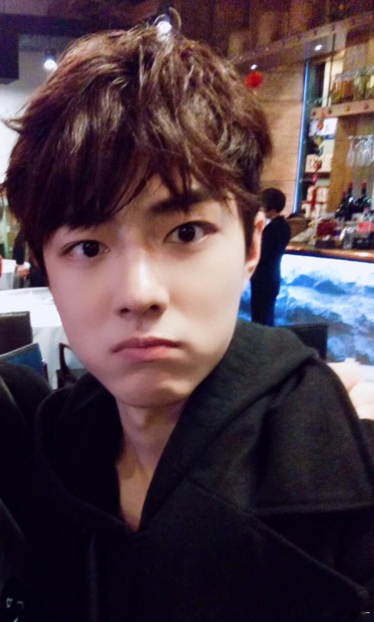 肖战：圆脸惹你啦？