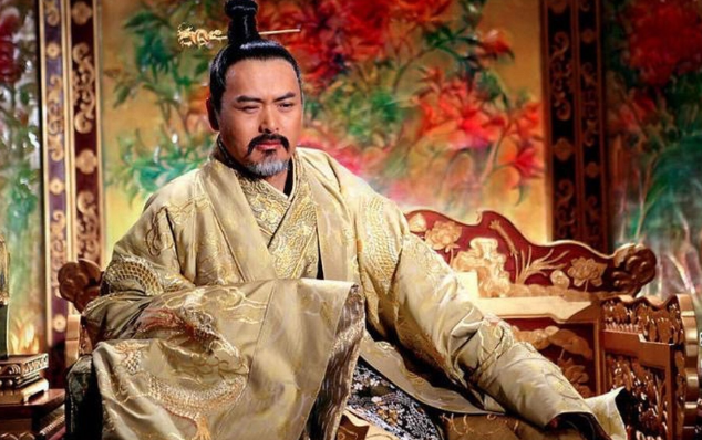 公元904年，朱温弑杀唐昭宗后，将昭宗12岁的儿子立为傀儡皇帝。不久后，朱温宴请