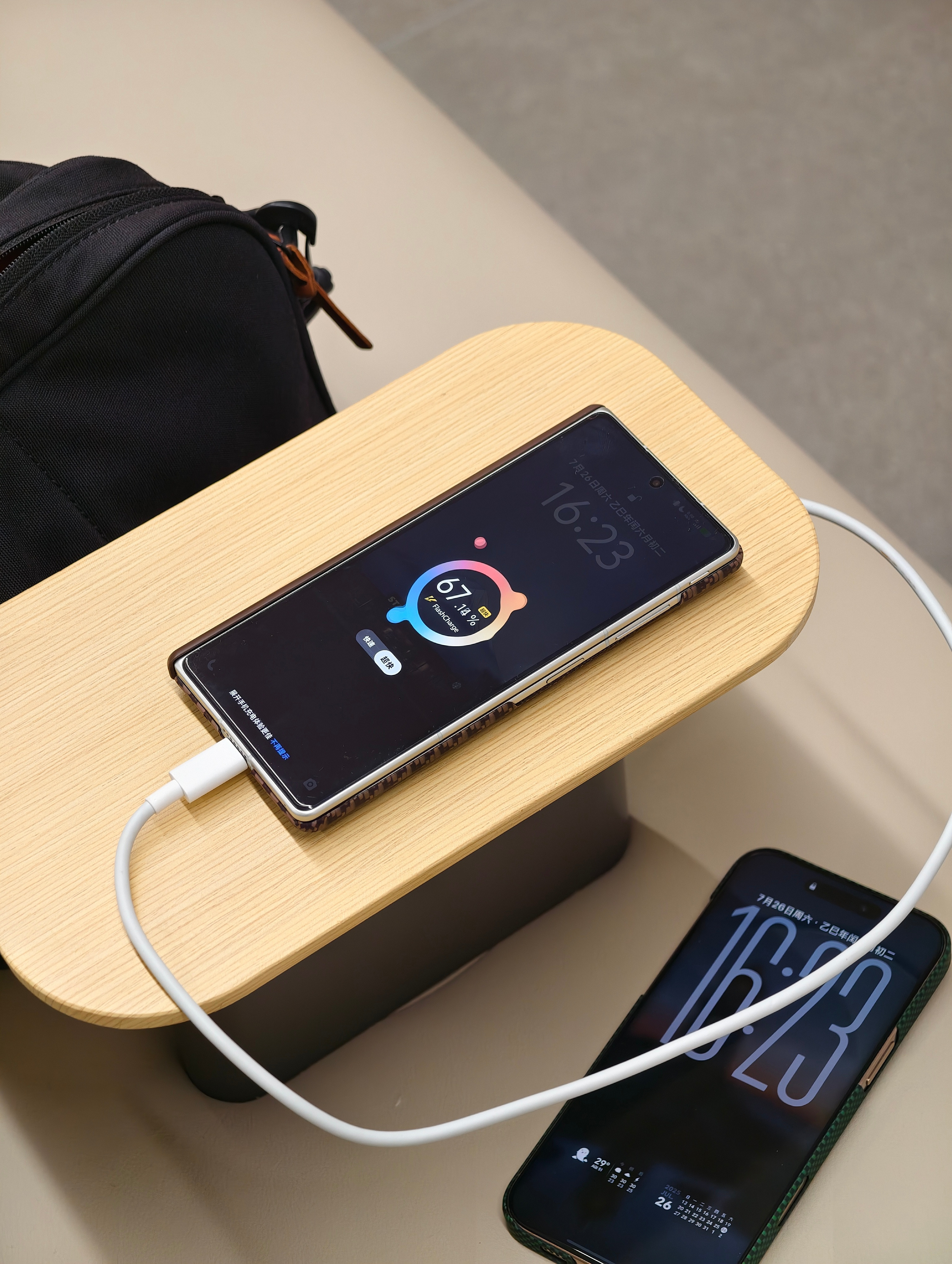 vivo售后服务确实不错，我这台vivoXFold5展开内屏时有点异响