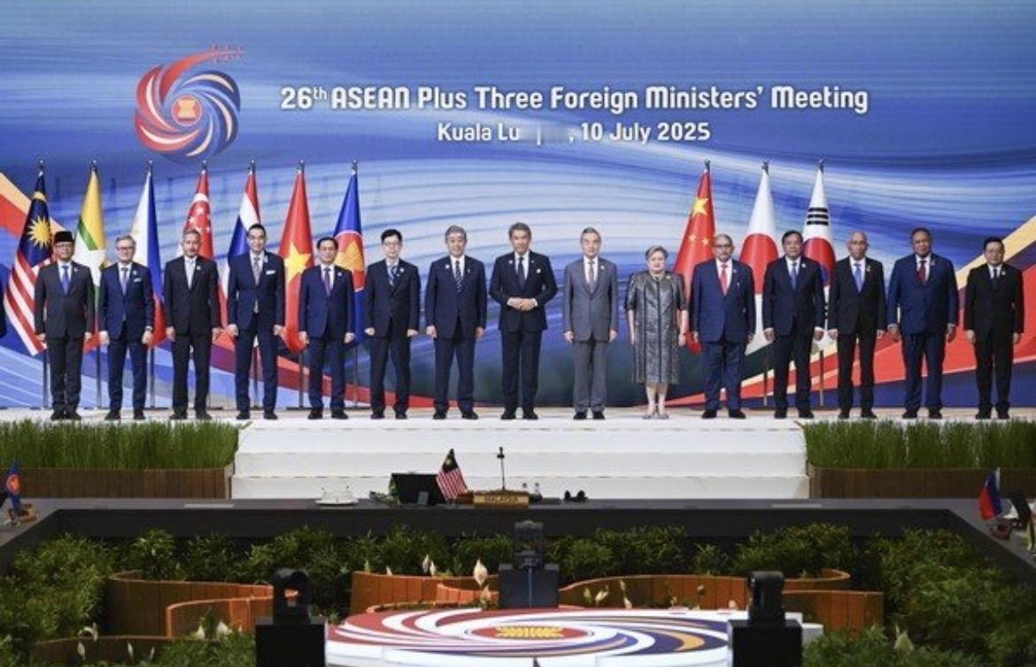 48小时内，中国接到三大好消息，高市早苗不服软不行！​中日交锋正酣的时候，高市