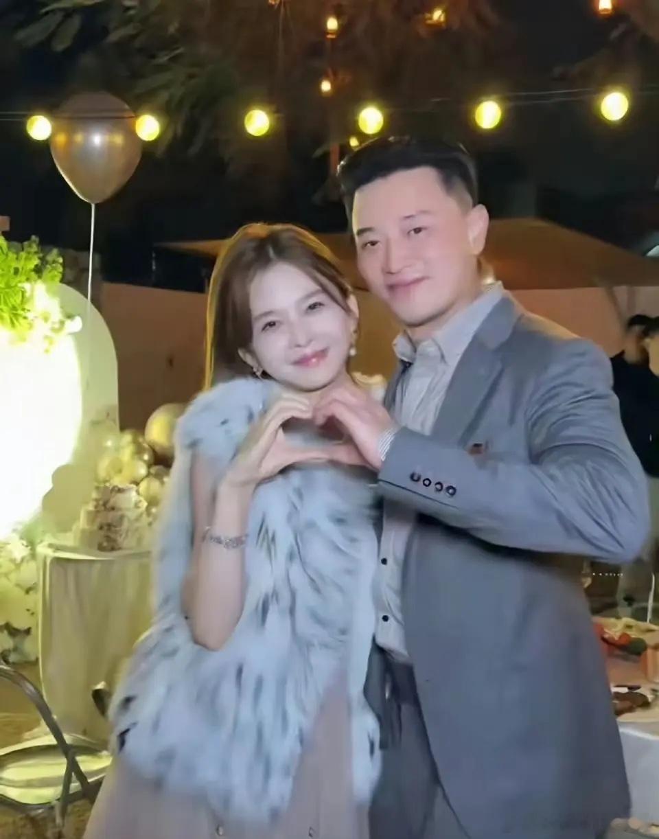 蒋毅因为和赵樱子炒CP结果导致老婆吃醋要离婚女人在家庭中真的没有安全感才会吃醋，
